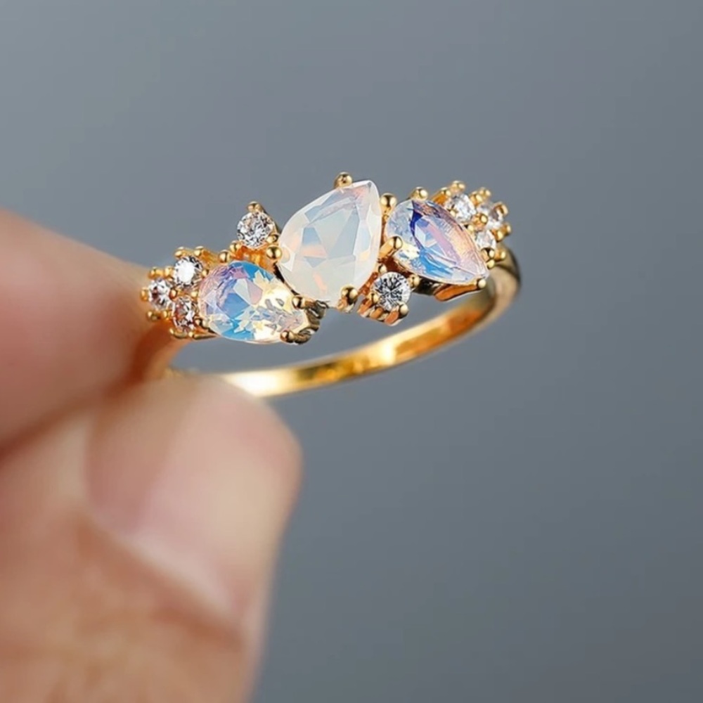 White moonstone yellow gold plated ring - Picture 6 of 7